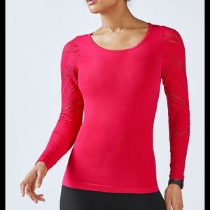 Isabella Seamless LS Top